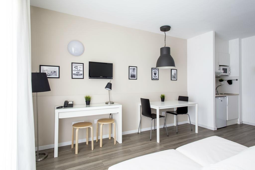 Appartamento Residencia Universitaria Resa Campus Del Mar *